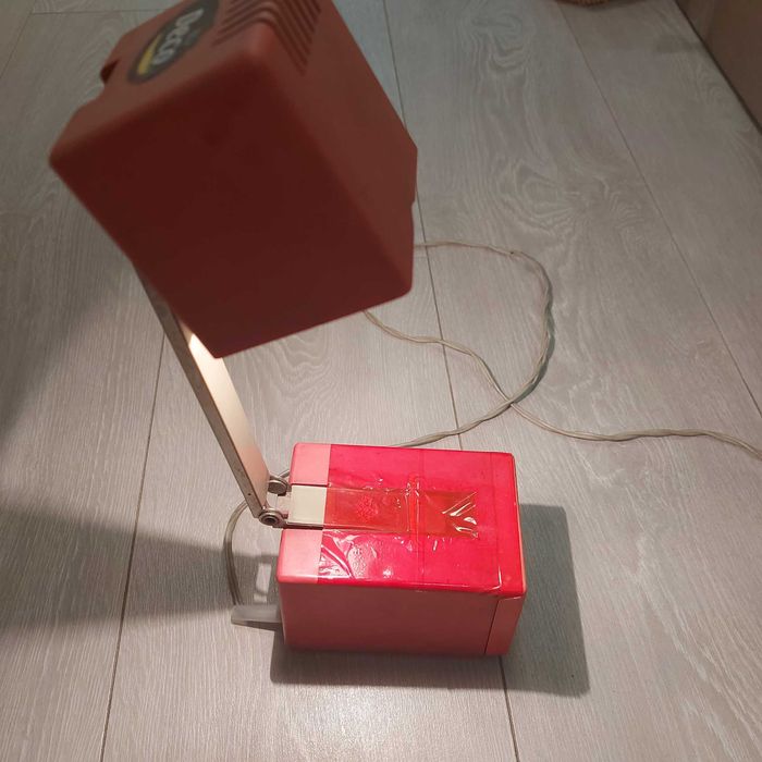 Вінтажна настільна лампа