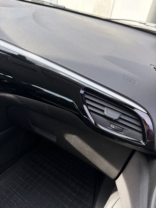 Opel Corsa E 2015 rok Color Edition