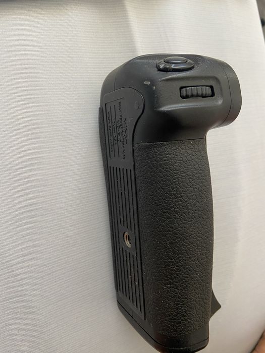 nikon d300/d700 vertical grip