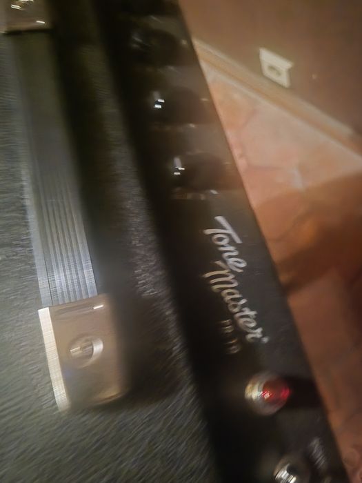 Fender Tonemaster FR-10