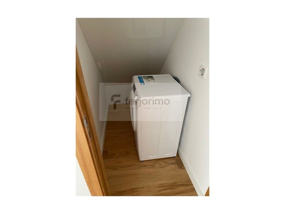 Apartamento T1 Centro da Cidade - mobilado e cozinha com eletrodomé...