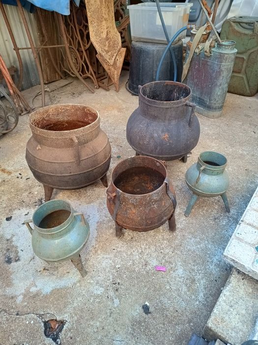 Vários artigos muito antigos