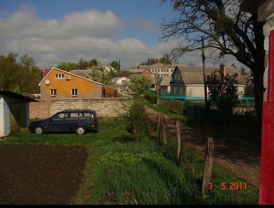 Продається будинок від власника в м. Ізяслав Хмельницької обл