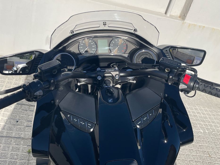 Moto Honda CTX1300