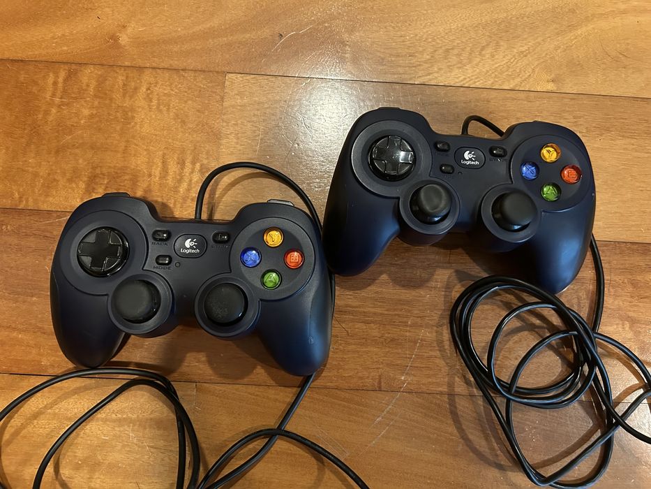 2 Logitech F310 Gamepads64750959117313121