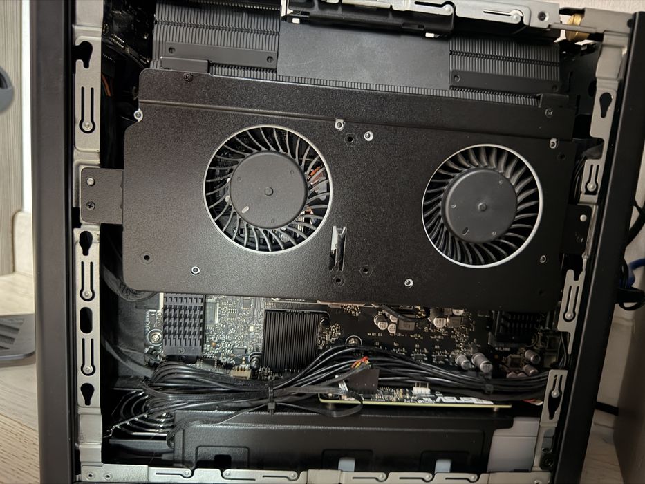 Asus ROG g22h  i7-14700f  RTX4070