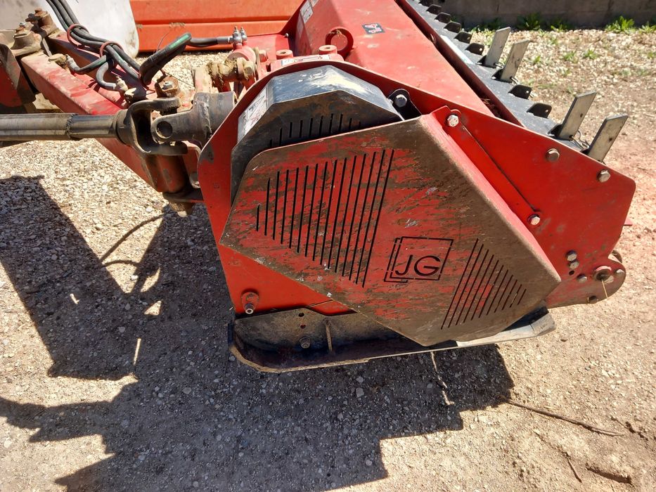 Vendo destroçador martelos hidraulico j. guimaraes