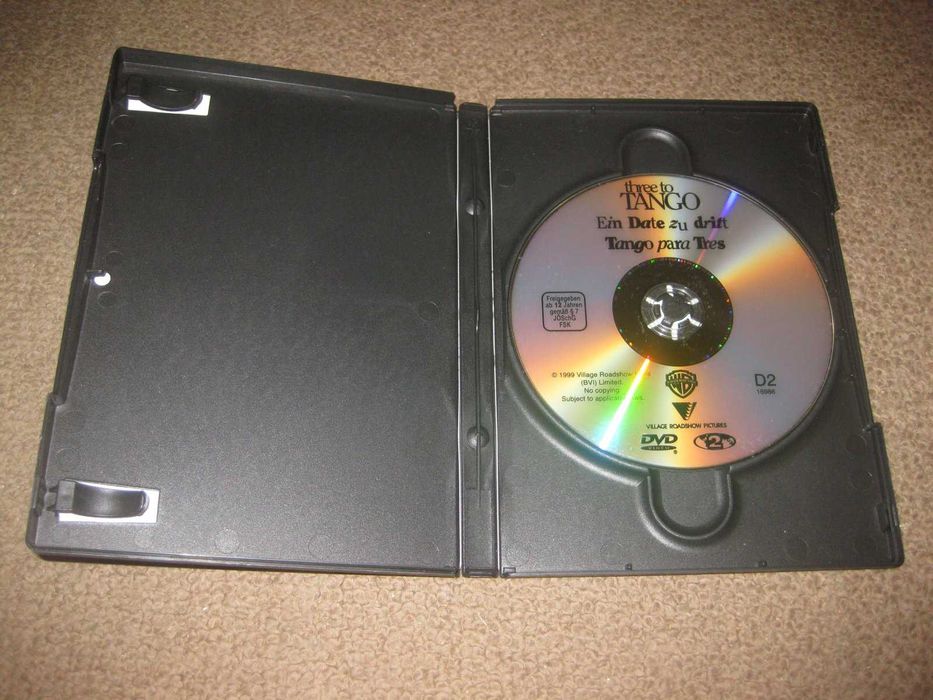 DVD "Um Encontro a Três" com Neve Campbell