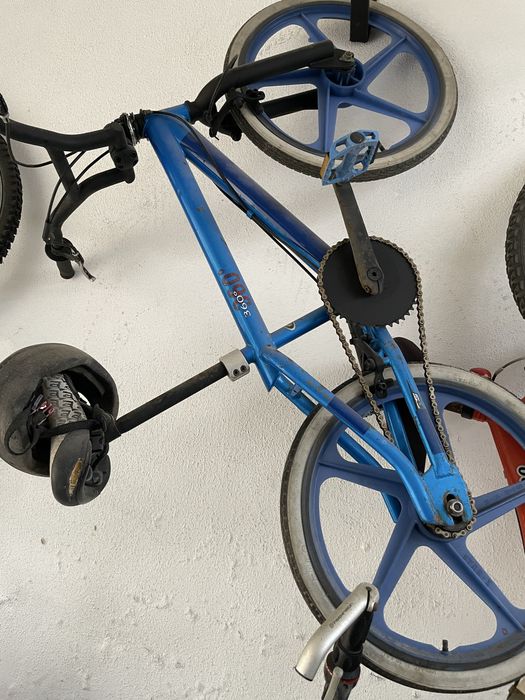 4 Bicicletas como mostra na imagem
