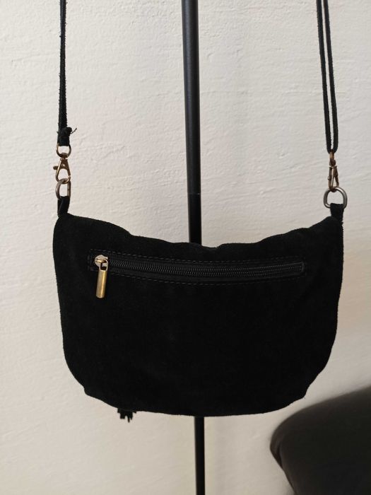Skórzana zamszowa  torebka czarna