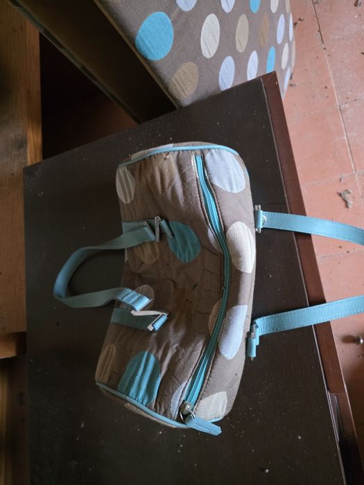 Cama capitone nova!!