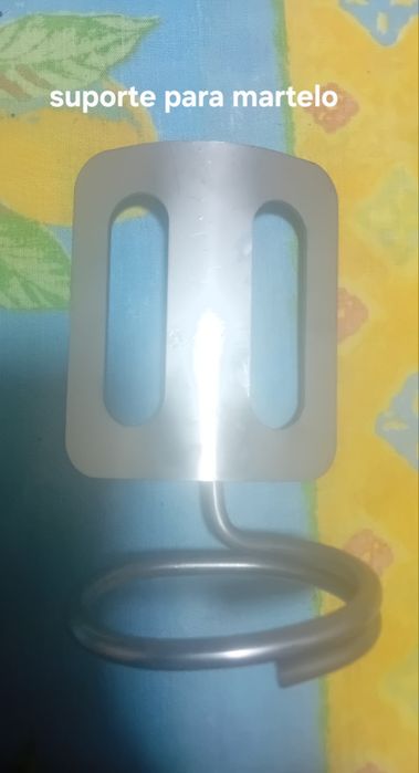 Suporte para martelo