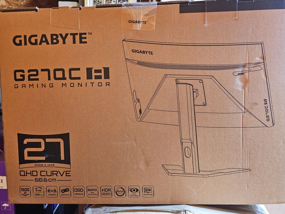 Monitor G27QC 27"