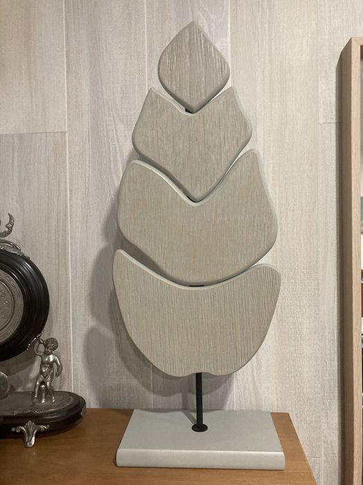 Folha decorativa em madeira