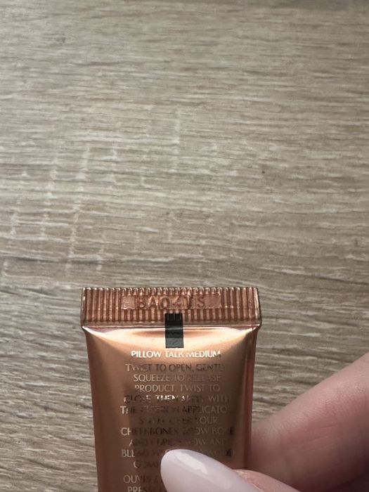 Рідкий хайлайтер Charlotte Tilbury