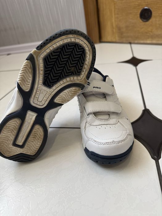 Продам кросівки для хлопчика