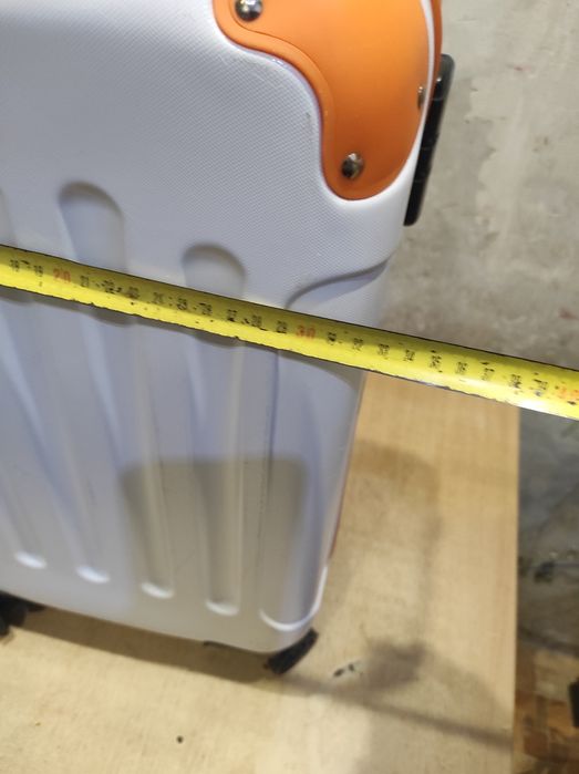 Вализа турестична,Нова.Наложка