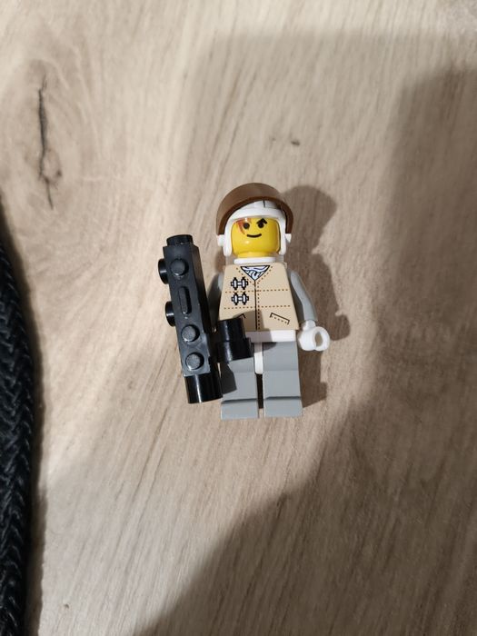 Zestaw 17 różnych figurek postaci LEGO star wars