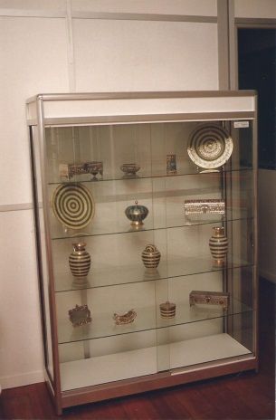 Vitrines em alumínio com várias medidas e acabamentos