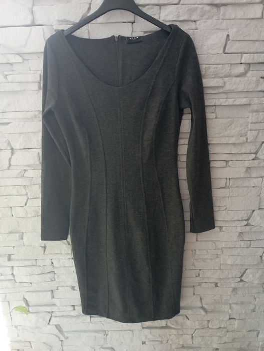 Vila sukienka szara
