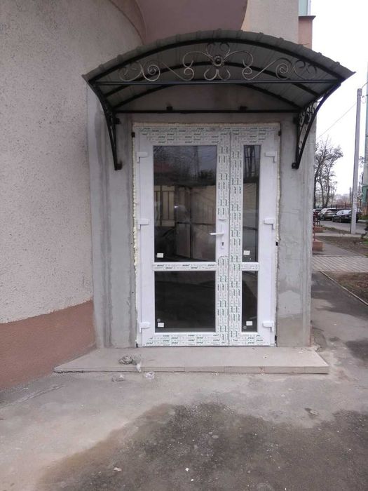 Двери Распродажа ОКНА  в наличии и под заказ