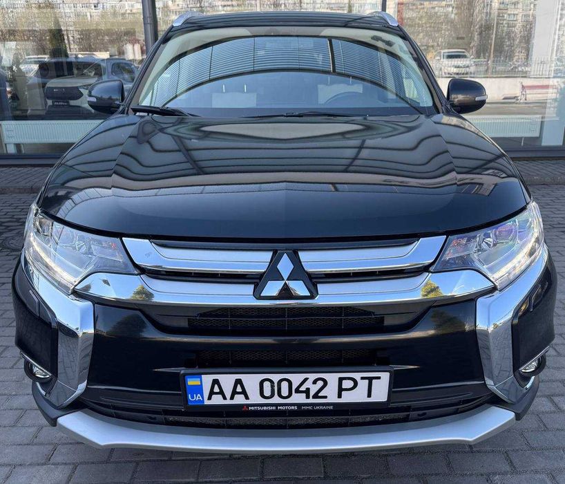 Mitsubishi Outlander 2017 Офіціал
