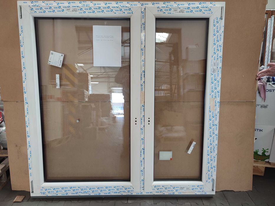 Sprzedam nowe okno pcv, białe, 2-szybowe, 150cm x 150cm