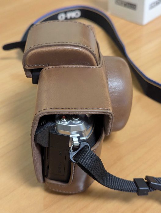 Olympus OM-D E-10 mk4 з набором оптики