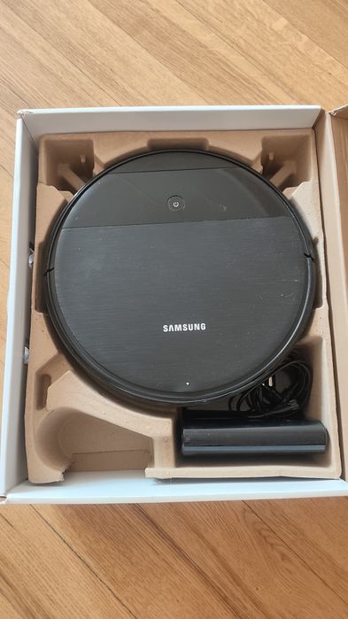 Samsung робот пилосос