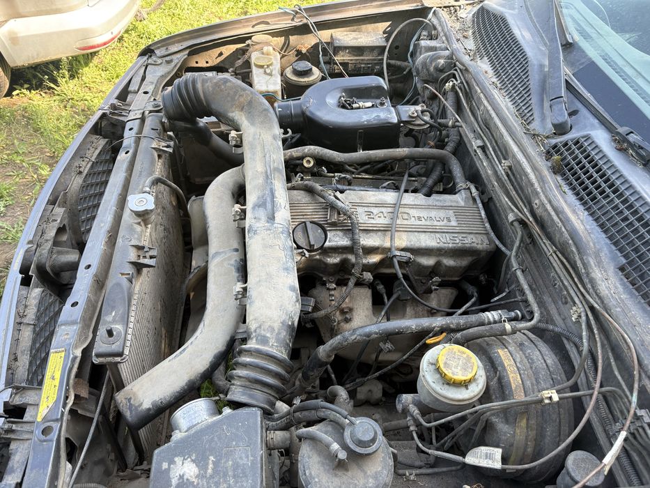 Nissan terrano 2 2,4 na czesci