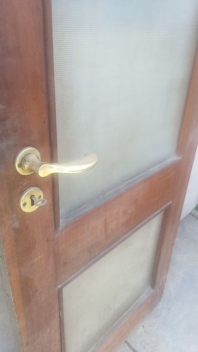 Portas madeira Maciça com vidros com aros e guarnições