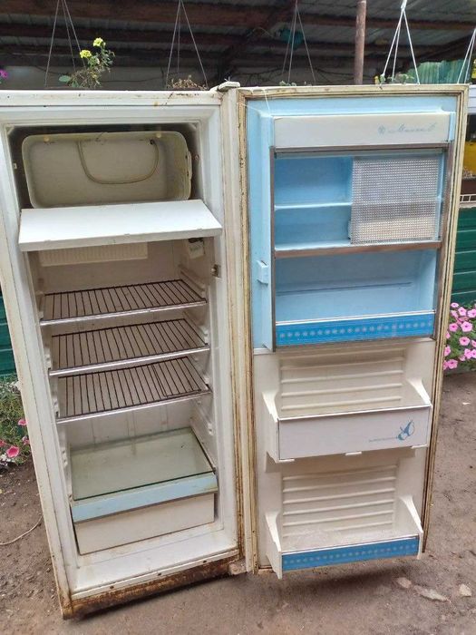 Продам Холодильник б/у