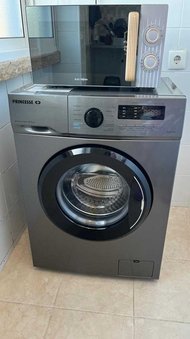 Máquina de Lavar Roupa 8Kg Princesse - Como nova