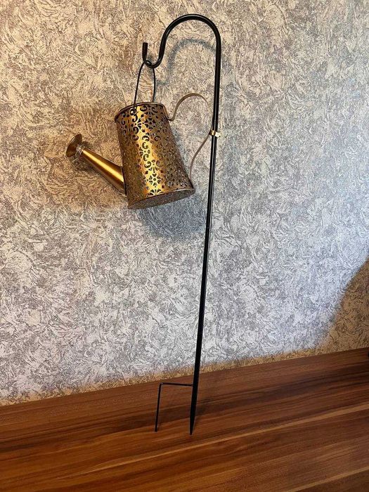 Світильник садовий. Лійка із сонячною панеллю