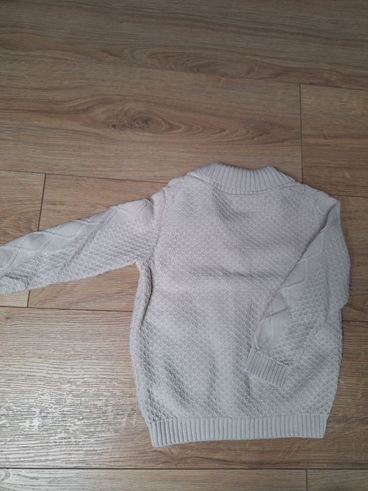 Sprzedam sweterek newbie
