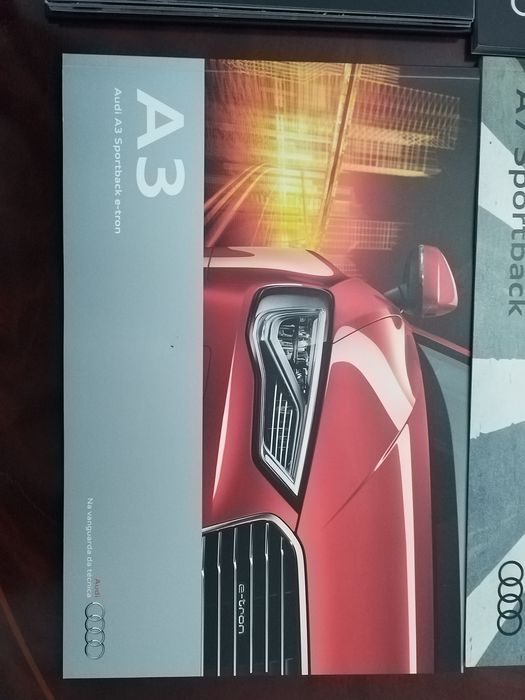 Livros lançamento Audi vários modelos
