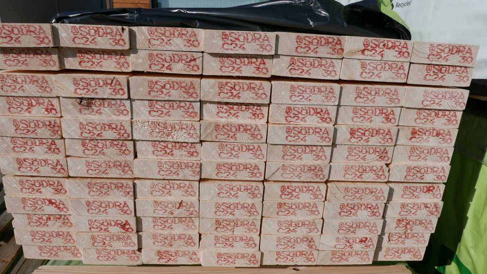 Kantówka świerk, drewno konstrukcyjne 45x45mm Södra TANIO TRANSPORT