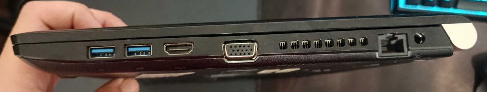 Portatil TOSHIBA