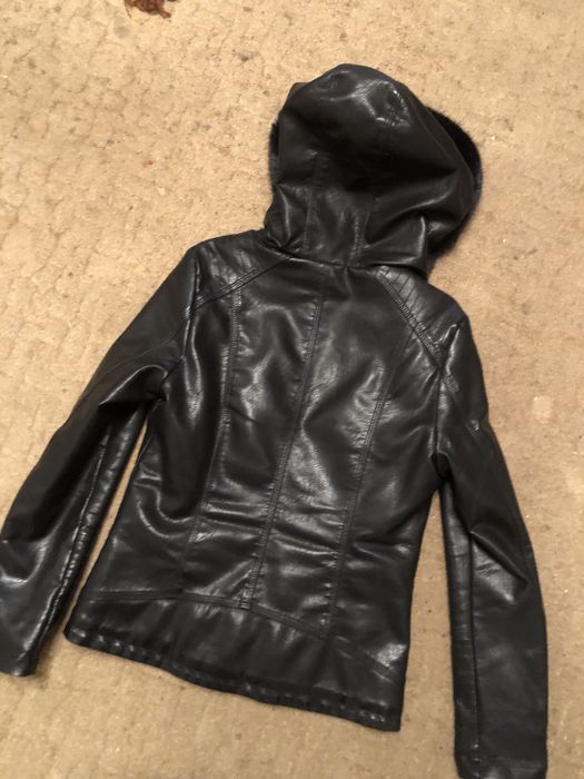 Куртка демісезонна