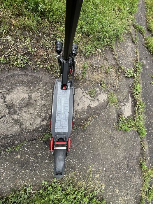 Продам самокат Kugo m4 pro