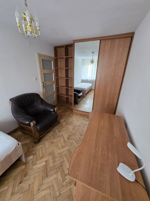 Zgierz Osiedle 650-lecia: 47 m² (2 pokoje) – czyste, odświeżone, świetna komunikacja!