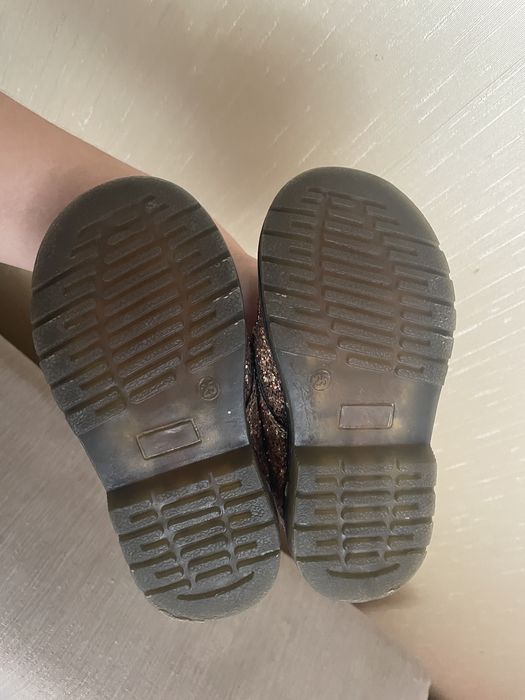 Туфлі apawwa на дівчинку, 25 розмір, блискучі