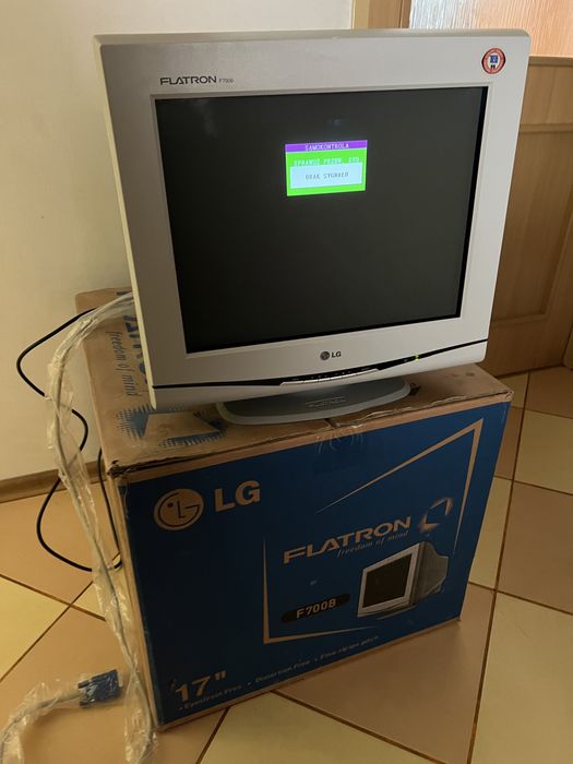 Monitor LG FLATRON 700B 2002r. retro