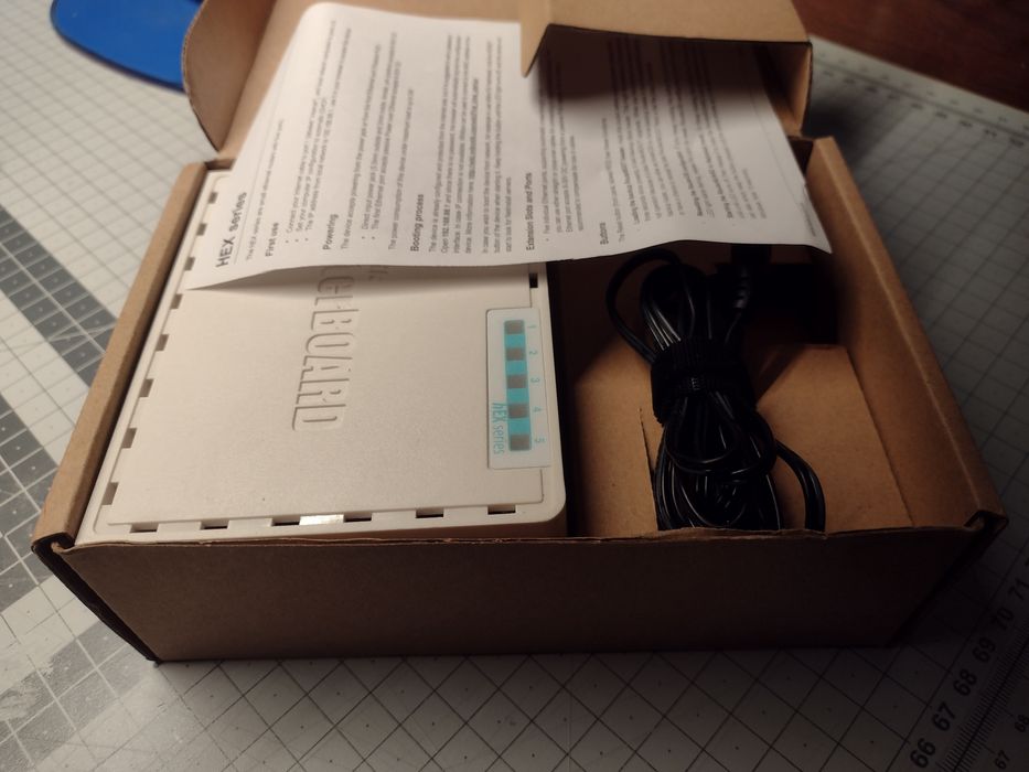 Router Mikrotik hEX RB750Gr3