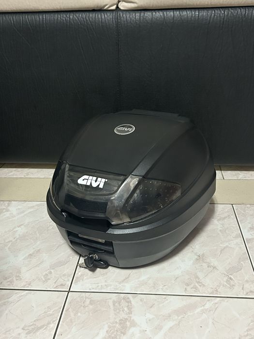Mala GIVI com suporte