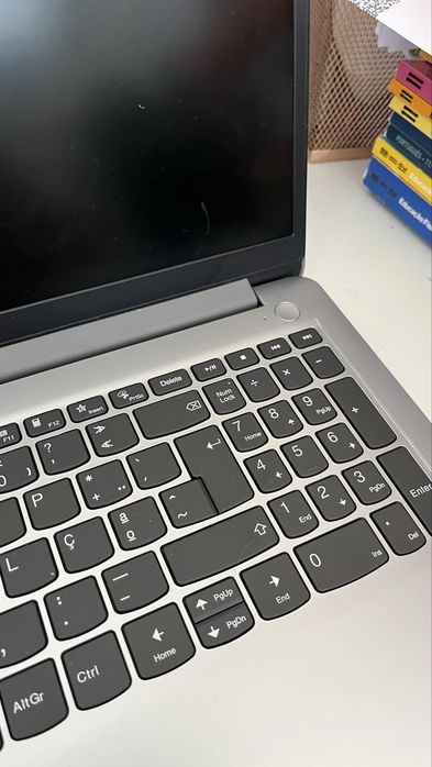 Computador Lenovo Ideapad 1