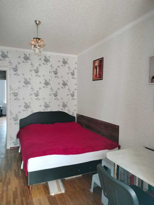 Продам трехкомнатную квартиру