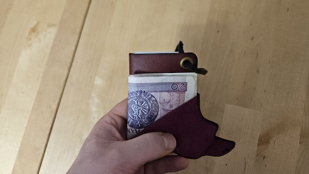 Borubar Skóroszyj - minimalistyczny portfel skórzany