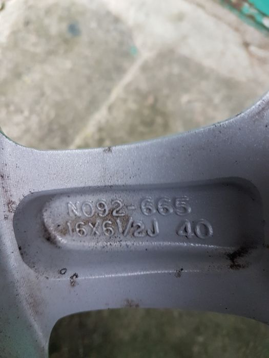 Продам літню резину.