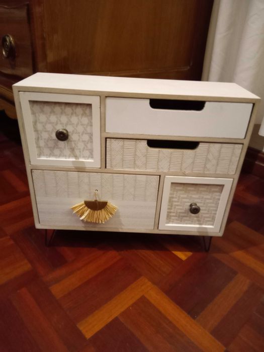 Guarda jóias bijuteria Novo em madeira